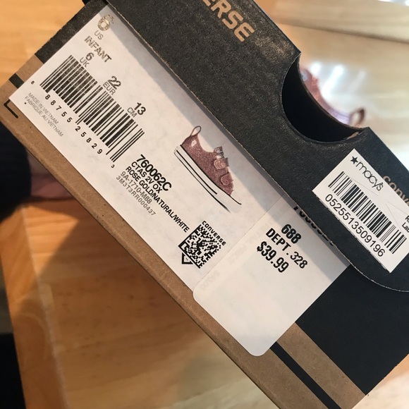 Toddler size 6 converse - Picture 4 of 4